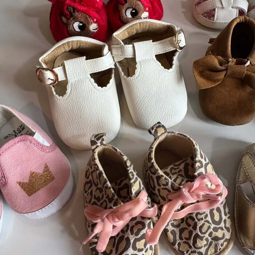 Lot of 10 pairs of Baby girl shoes 0M-Size 3 - Picture 4 of 9